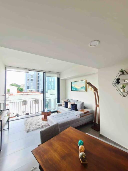 Espectacular Departamento En La Colonia Americana *